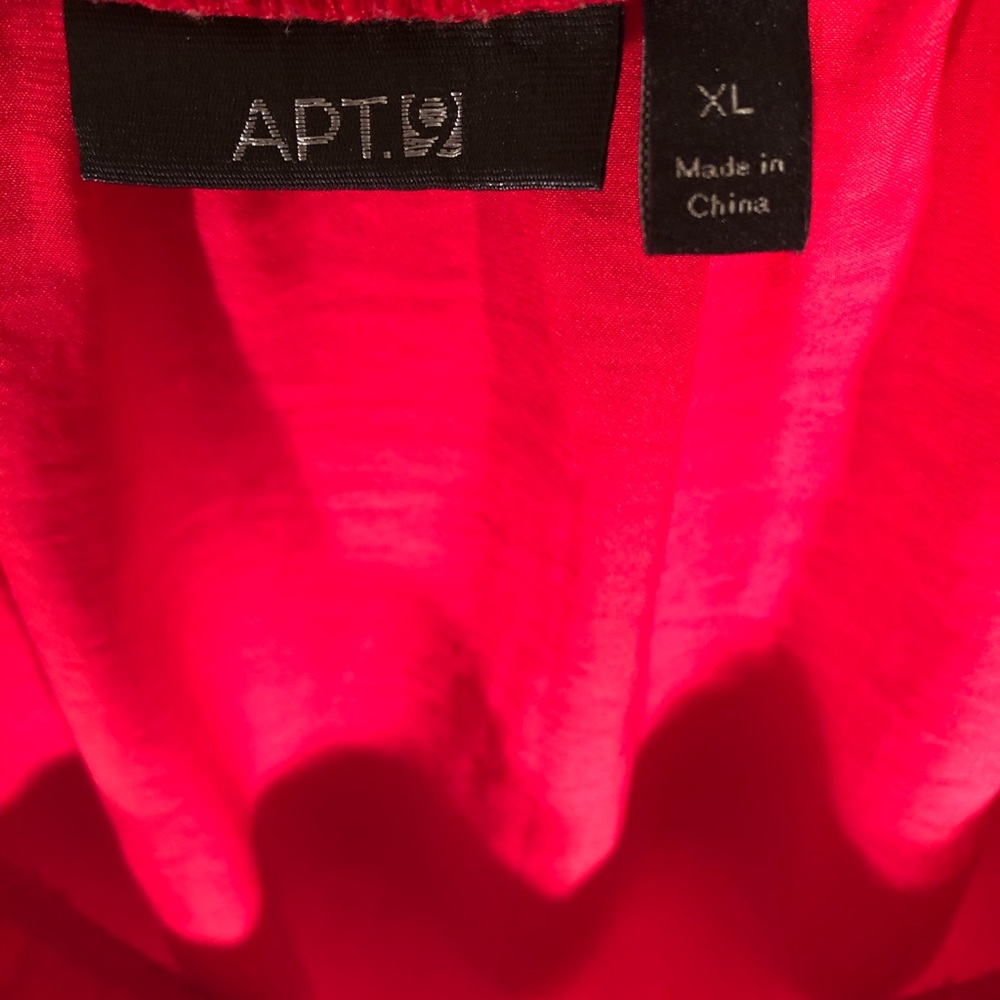 Red Blouse - Picture 3 of 3